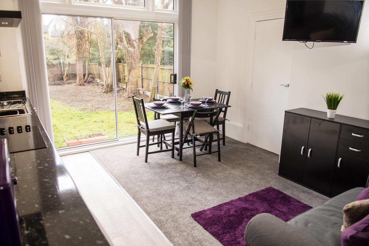Moseley Mews Village Suites - Purple 伯明翰 外观 照片